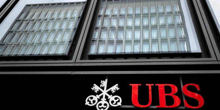 UBS renuncia a garantía de $10,300M en rescate de Credit Suisse