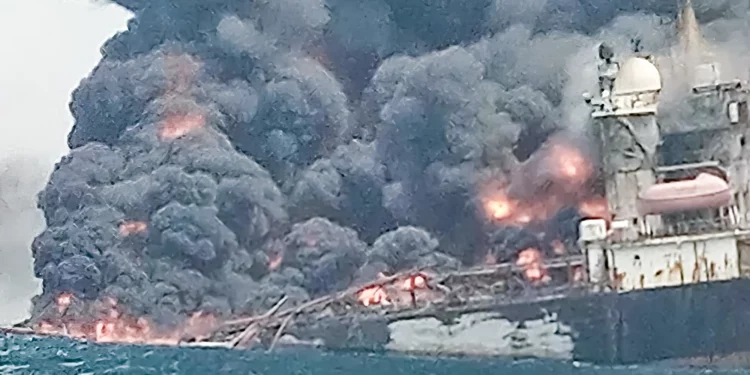 Nigeria bombardea buques petroleros en Níger en ataque aéreo