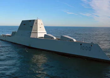 Destructor de la US Navy equipado con misiles hipersónicos