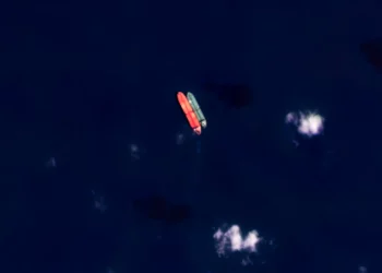 EE. UU. descarga petróleo iraní: pese a advertencias de Teherán