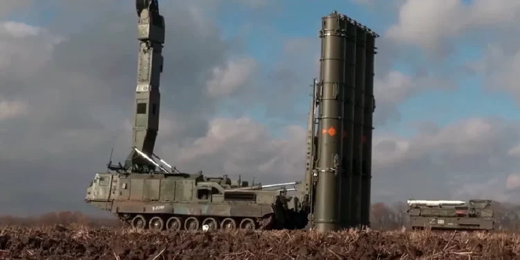 Artillería ucraniana aniquila sistema S-300V ruso