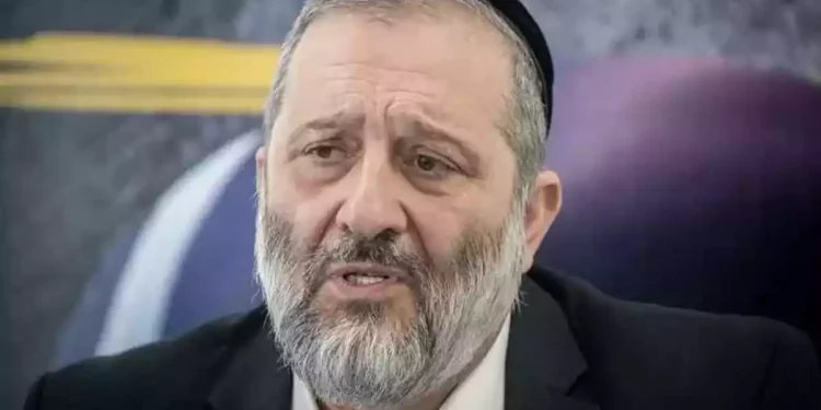 Aryeh Deri declara que no tiene intención de volver al Gabinete