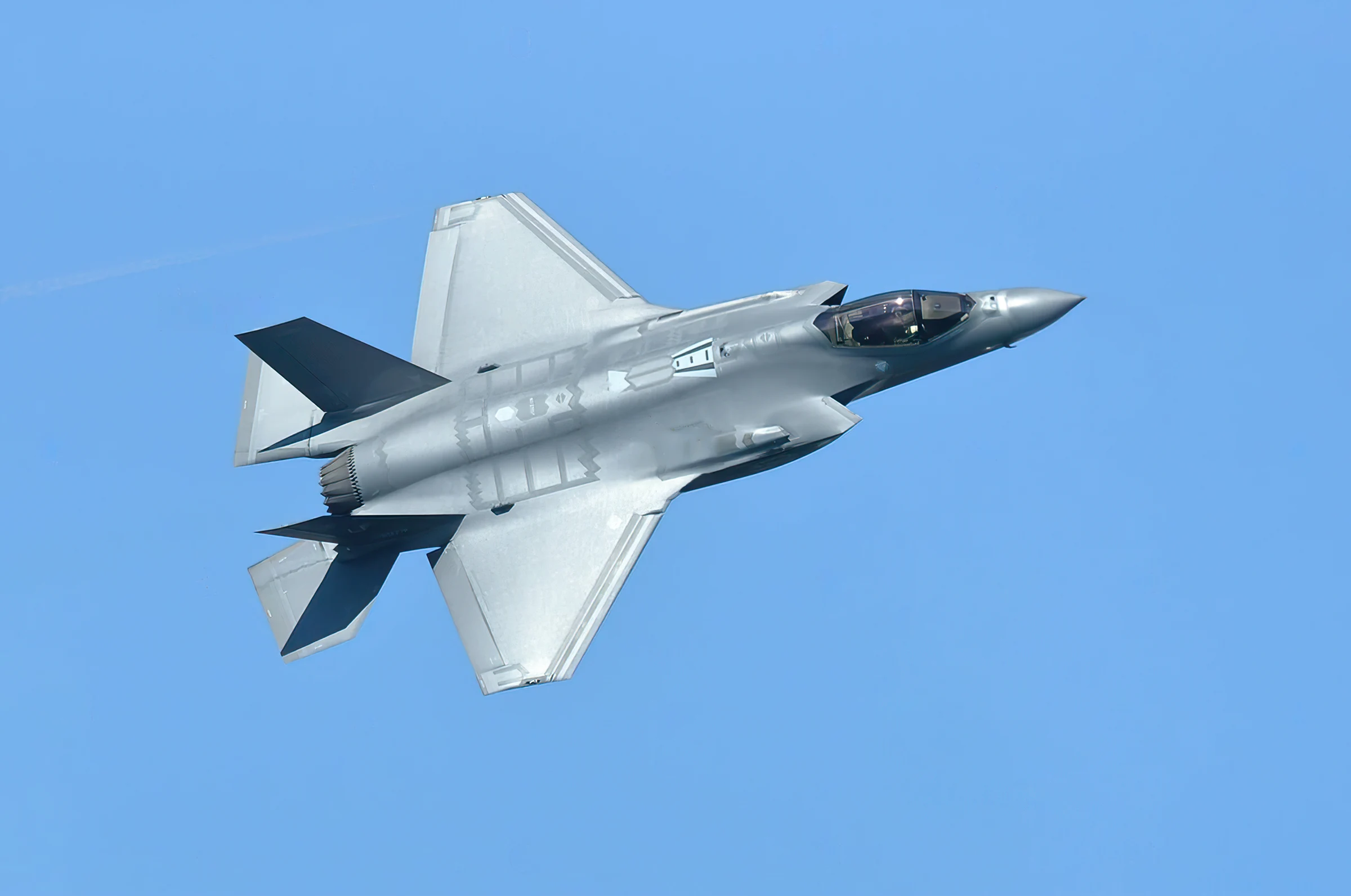 Japón incrementa su flota con 15 cazas F-35 Lightning II