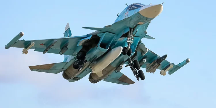 El Su-34 ruso despliega misil Kinzhal en Ucrania