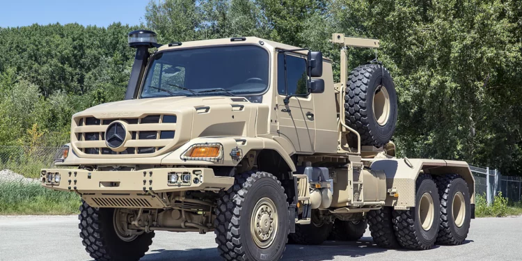 Mercedes-Benz entrega camiones Zetros todoterreno a Ucrania