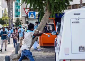 Netanyahu considera deportar a eritreos tras disturbios en Tel Aviv