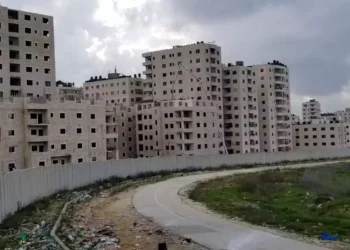 Árabes incendian escuela israelí en Jerusalén