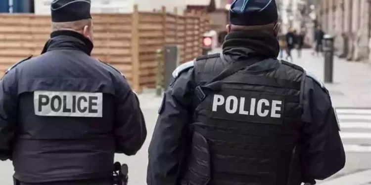 Judío es amenazado camino a la sinagoga en Francia