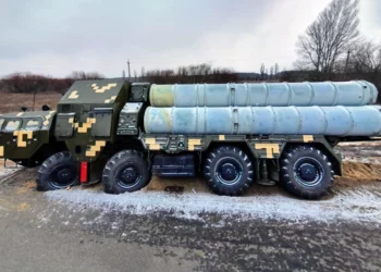 Misil antibuque Neptune R-360 alcanza un lanzador S-300 ruso