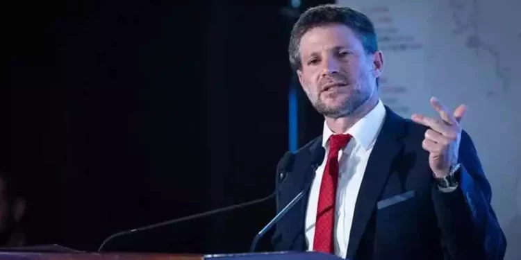 Smotrich es criticado por medidas para fortalecer Judea y Samaria