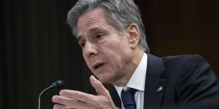 El Secretario de Estado Antony Blinken testifica ante una audiencia del Comité de Asignaciones del Senado para examinar la solicitud de suplemento de seguridad nacional, en el Capitolio en Washington, el martes 31 de octubre de 2023. (AP Photo/Manuel Balce Ceneta)