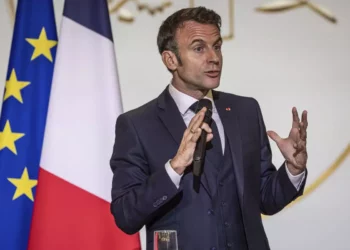 Macron llega a Tel Aviv para expresar “total solidaridad” con Israel