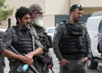 Estrella de “Fauda” participa en operativo policial real