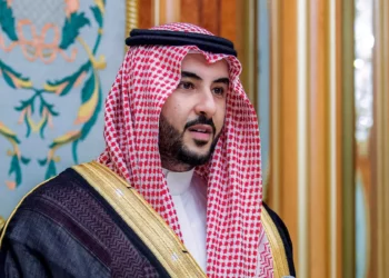 Ministro Defensa saudí visita Washington