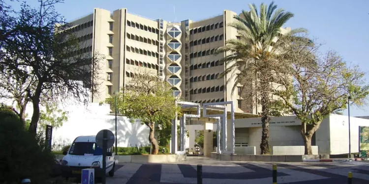 La Facultad de Medicina Sackler de la Universidad de Tel Aviv. (Crédito: AVISHAI TEICHER/WIKIPEDIA)