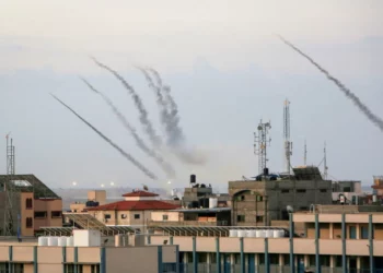 Israel bajo ataque: 6,5 horas de cohetes desde Gaza