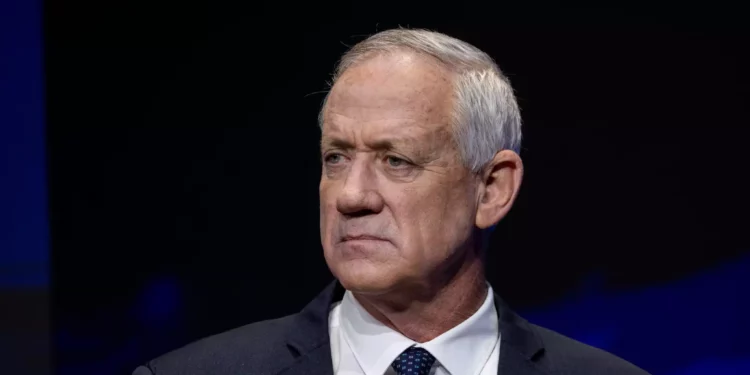 MK Benny Gantz asiste a una conferencia de Israel Hayom en Jerusalén, 6 de septiembre de 2023. (Yonatan Sindel/Flash90)