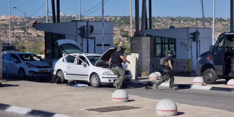 4 heridos, 1 grave, en atentado terrorista al sur de Jerusalén