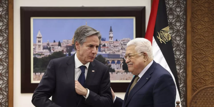 El secretario de Estado estadounidense, Antony Blinken, se reunirá en Ramala con el presidente de la Autoridad Palestina, Mahmoud Abbas.