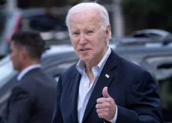 Biden habla de la guerra de Gaza con el sultán de Omán