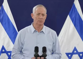 Gantz advierte a Irán: Israel responderá a quien orqueste ataques