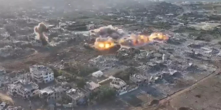 Las FDI vuelan una red de túneles de Hamás en el norte de Gaza
