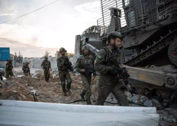 FDI capturan edificios gubernamentales de Hamás en Gaza