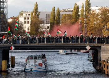 Manifestantes en Berlín acusan a Israel de “genocidio”