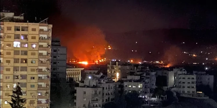 Defensas aéreas activas sobre Damasco en medio de un ataque aéreo atribuido a Israel