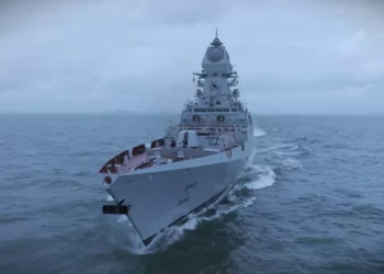Destructor INS Imphal (D68) se une a la flota de la Armada India