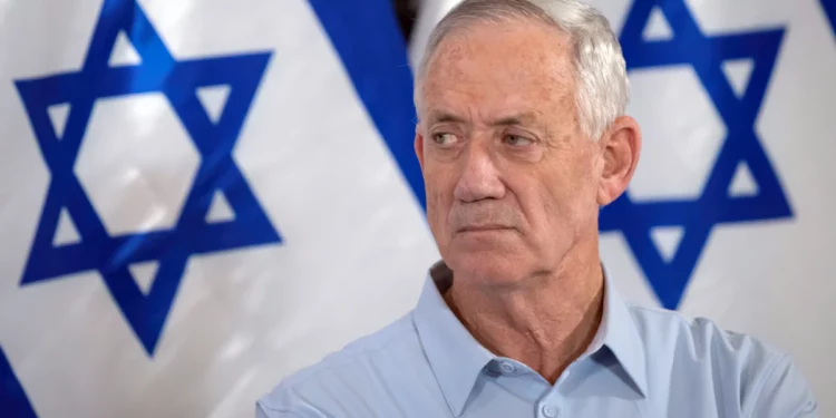 Gantz lamenta la trágica muerte por error de tres rehenes en Gaza