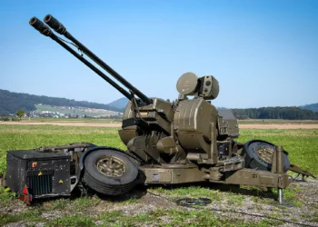 Rheinmetall modernizará sistemas de artillería antiaérea Oerlikon GDF 103