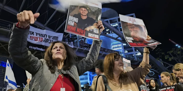 Protesta en Tel Aviv por la muerte de tres rehenes en Gaza