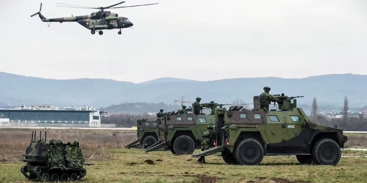 Demostración de capacidades militares serbias en Niš