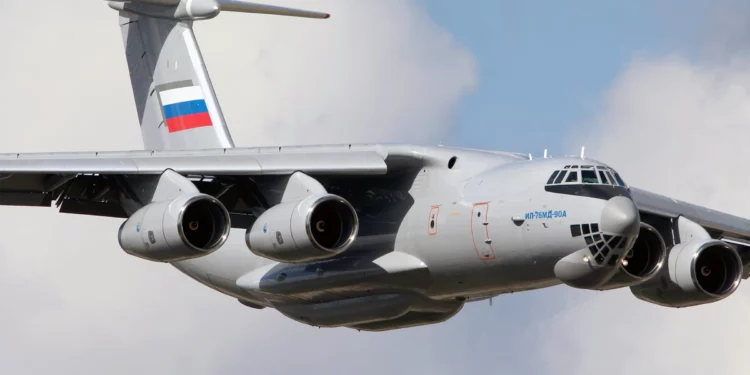 El Il-76 ruso que transportaba a prisioneros fue derribado