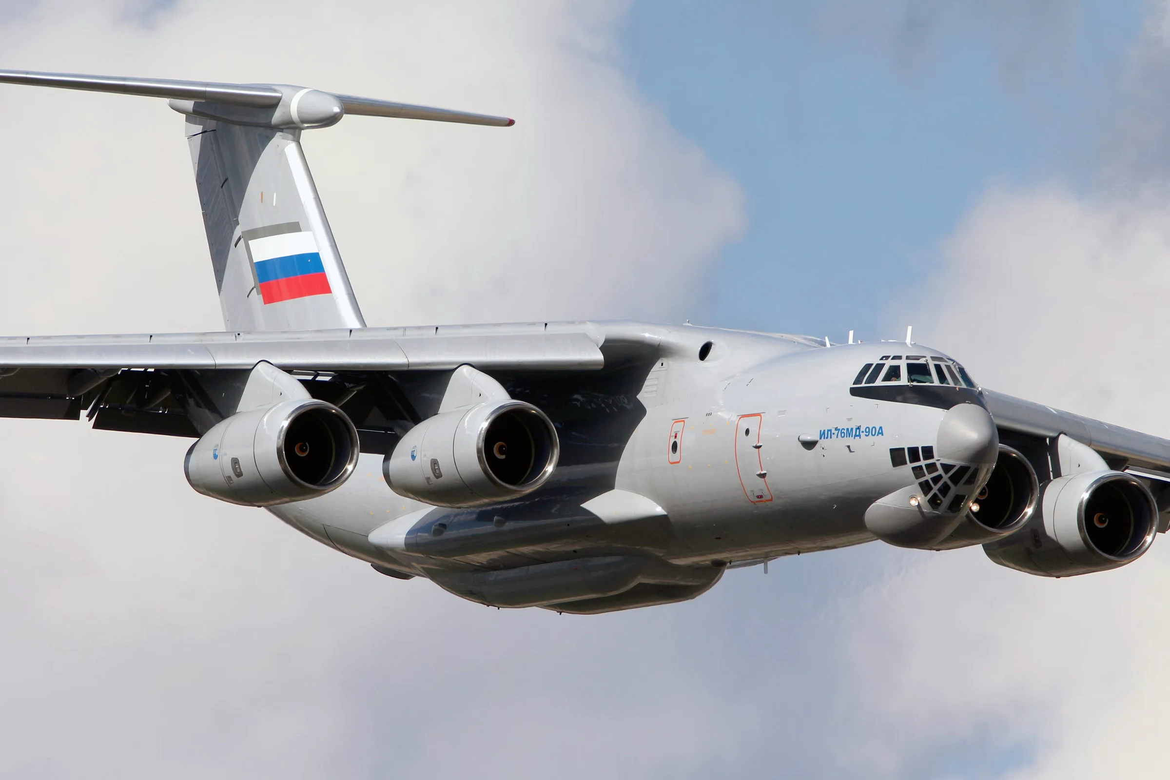 El Il-76 ruso que transportaba a prisioneros fue derribado