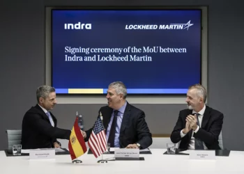 Lockheed Martin e Indra firman acuerdo de defensa y ciberseguridad