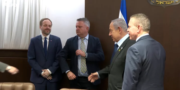 Netanyahu a enviados de la ONU: la UNRWA está totalmente infiltrada por Hamás
