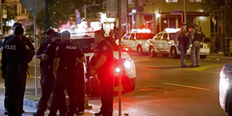 Incendio provocado en tienda de propiedad judía en Toronto