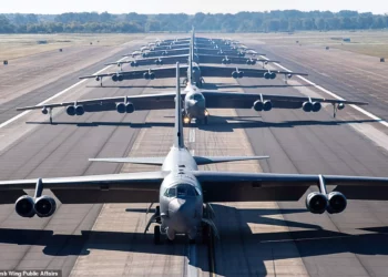 Bombarderos B-52 Stratofortress de EE. UU. desplegados cerca de China