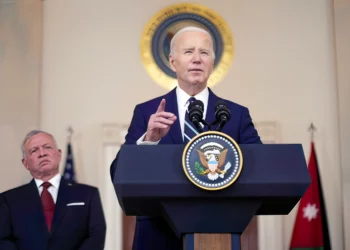 Biden firma memorando que protege a palestinos la deportación