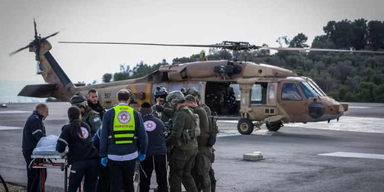 Ataque con cohetes en el norte de Israel: Un soldado muerto y varios heridos