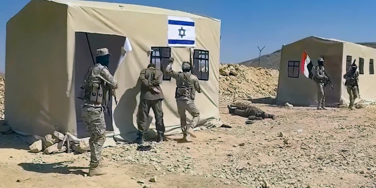 Los hutíes publican un simulacro de asalto a una base israelí