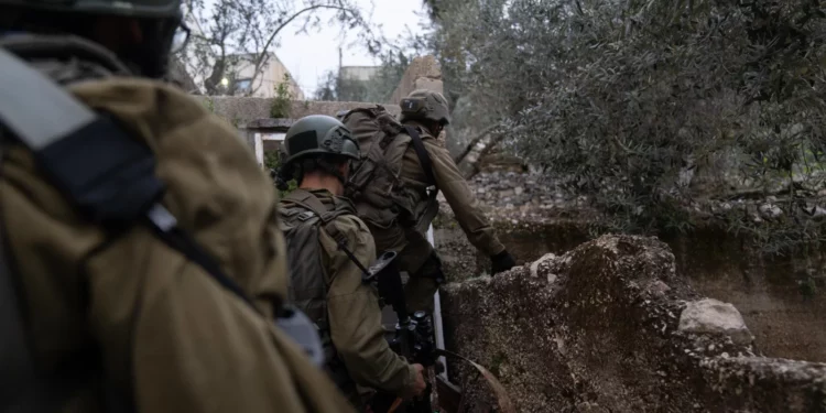 Las FDI detienen a sospechosos de ataque en Nablús y a un terrorista en Tulkarem