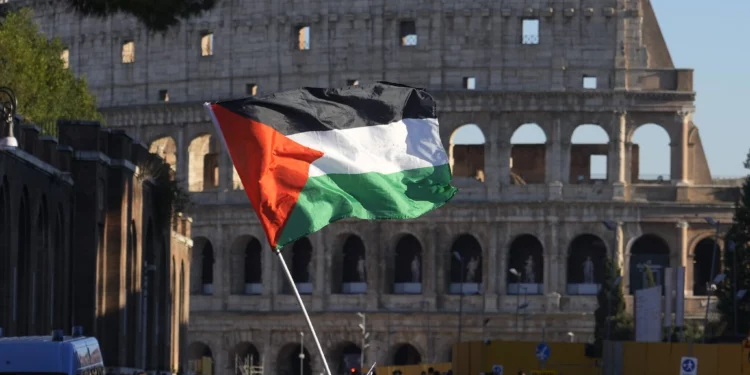 Italia sigue exportando armas a Israel