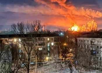Drones de largo alcance ucranianos atacan refinería de petróleo rusa