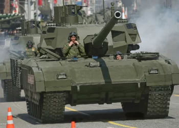 El cañón del T-14 Armata apunta hasta 8 km en tierra y aire