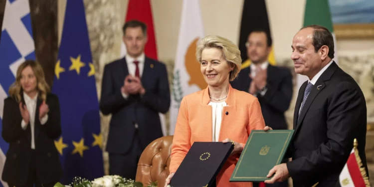 La presidente de la UE dice que Gaza “se enfrenta a una hambruna”