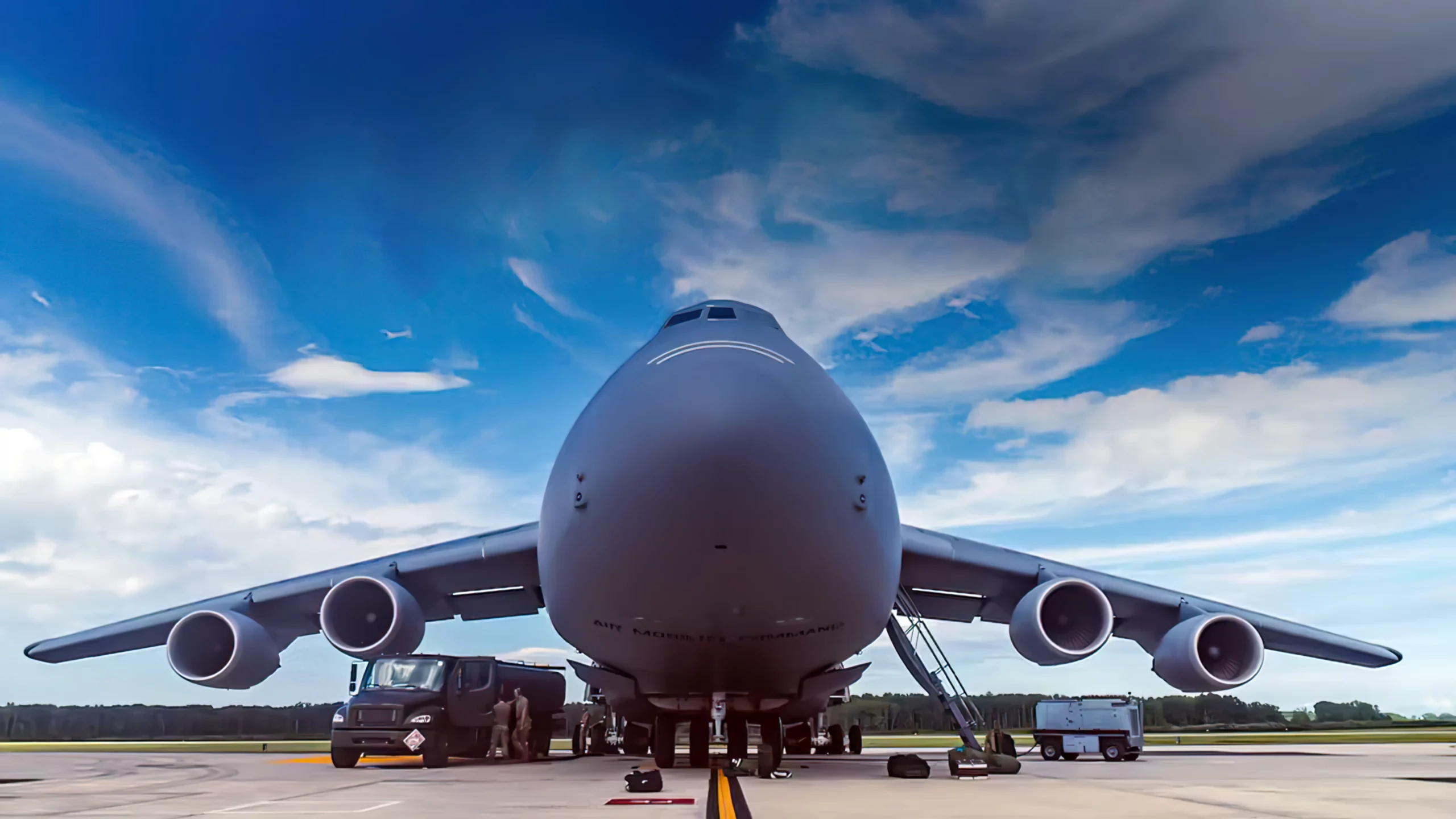 C-5 Super Galaxy: El avión de carga más grande de la USAF