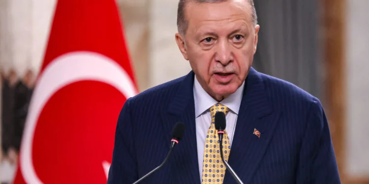 Erdogan sostiene que Hamás no Abandonará su sede en Qatar